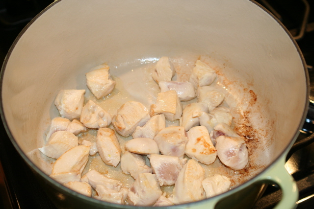 jambalaya chicken cooked in pan